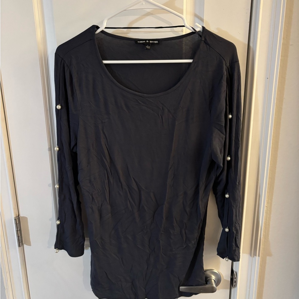 Elegant Black Top with Pearl Accents Size L